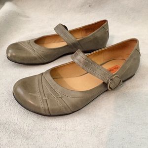 ❌SOLD❌ ANTHROPOLOGIE Mary Janes in EUC